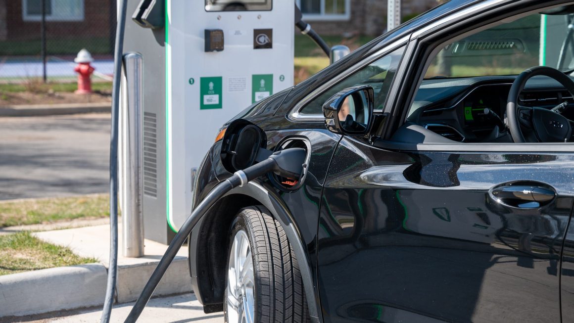 how-to-find-an-ev-charger.jpg How to Find an EV Charger