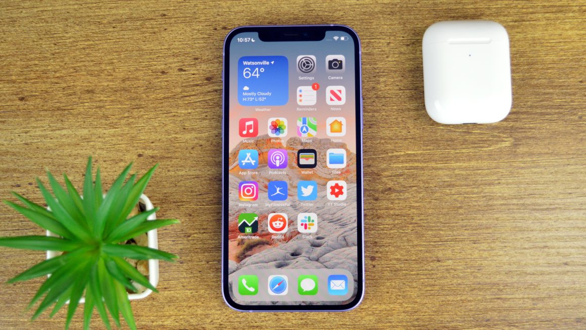 This iPhone tutorial teaches you how to take gorgeous long exposure photos