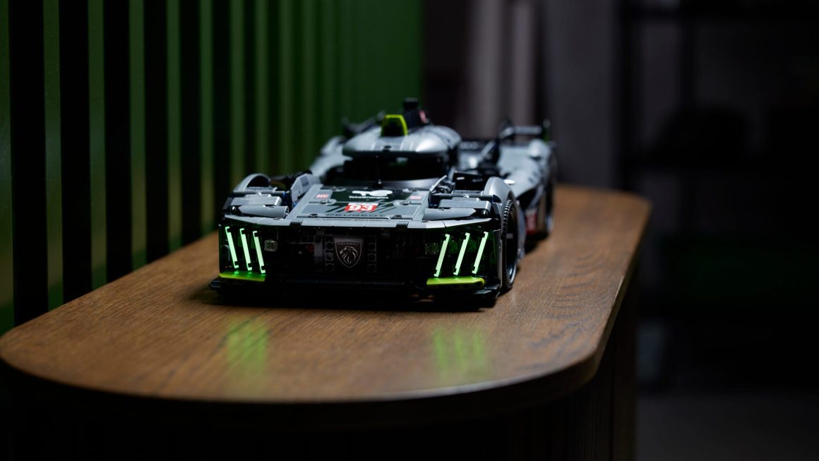 someone-buy-us-this-lego-peugeot-9x8-hypercar.jpg Someone Buy Us This LEGO Peugeot 9X8 Hypercar