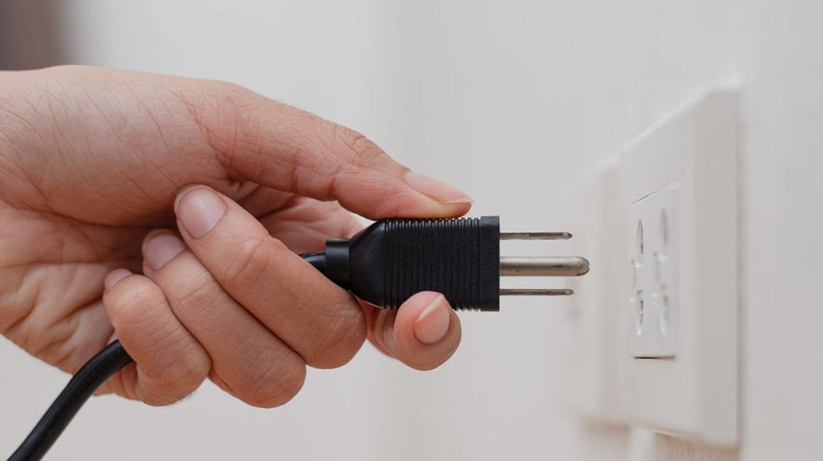 5 Things You Should Never Unplug to Save on Your Electric Bill