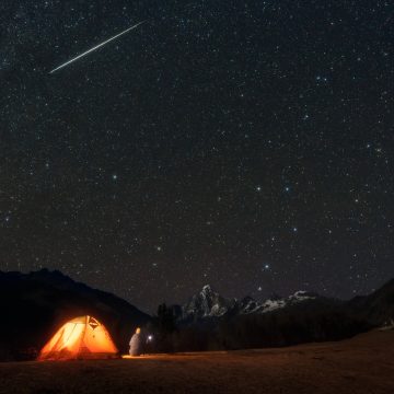 look-for-earthgrazers-as-the-eta-aquarid-meteor-shower-overlaps-the-new-moon-on-may-19.jpg Look for ‘Earthgrazers’ as the Eta Aquarid meteor shower overlaps the new moon on May 19