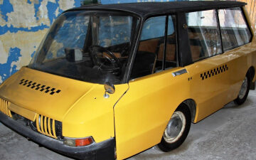 The Soviet VNIITE-PT Is One Of The Strangest Taxis You Will Ever See