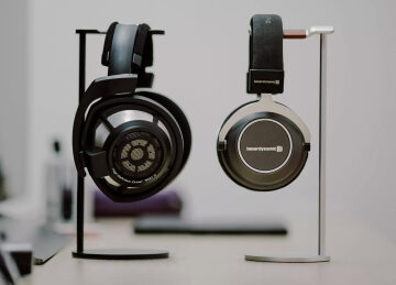 New AI headphone prototype filters out noise, focuses on voices