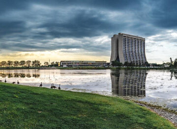 Trouble and strife deepen at famed U.S. particle physics lab