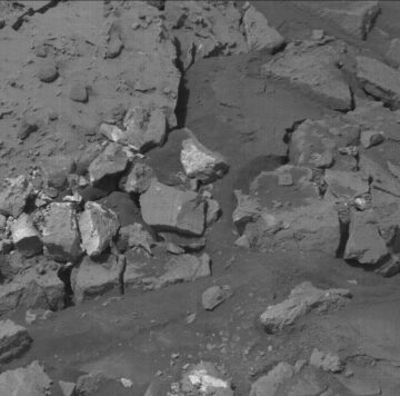 Sols 4287-4288: Back on the Road