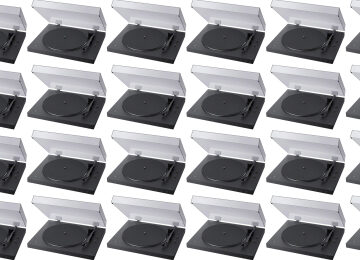 These Cyber Monday turntable deals are so good they’ll make your head spin