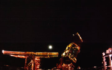 Firefly Aerospace’s Blue Ghost lunar lander snaps its 1st photos of the moon (images)