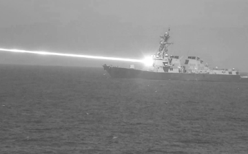 US Navy Destroyer Fires 60 KW Helios Combat Laser