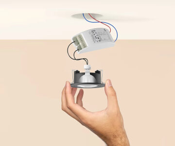 Philips Hue releases new smart spotlight accessory