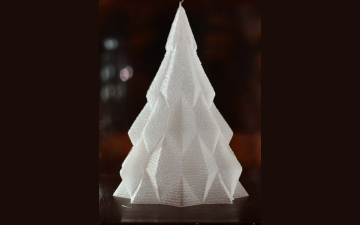 Physicists 3D-printed a Christmas tree made of ice particles