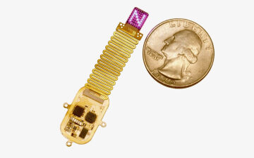 Tiny implant ‘speaks’ to the brain with LED light