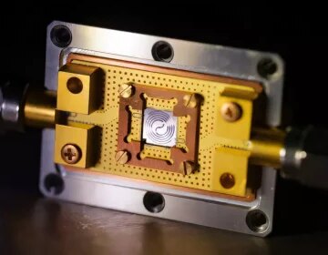 Low-noise microwave amplifiers bring quantum computers closer to scale