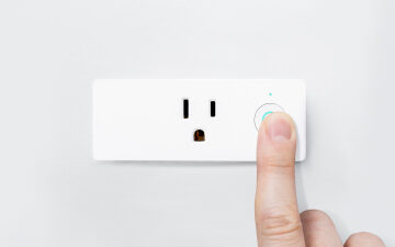Do Smart Plugs Use Electricity When Turned Off?