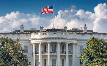 The White House is reportedly forcing its official app onto