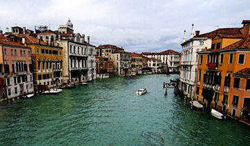 10 Major Cities Being Swallowed by the Earth