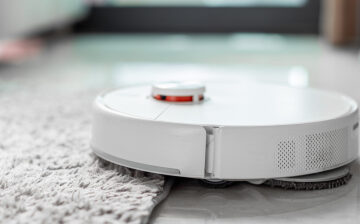 How Long Do Owners Say Robot Vacuums Typically Last?