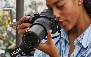 Sony’s RX10 V superzoom finally arrives with a new design and 4K 120p video