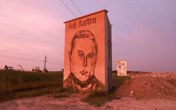 Cards Against Humanity wants to erect a monument to ‘honor’ Elon Musk